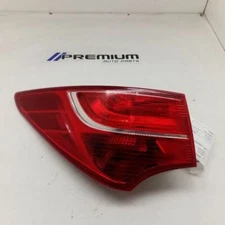 Driver Tail Light SWB Sport Incandescent Bulb Fits 13-16 SANTA FE 523158