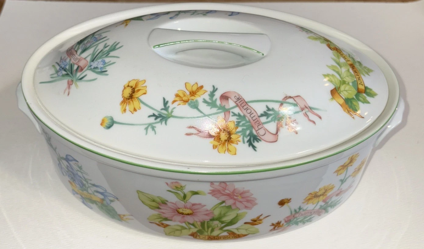 Le Cuisine Toscany Oval Handled Baking Dish 9 1/2” Used Very Nice
Opens in a new window or tab