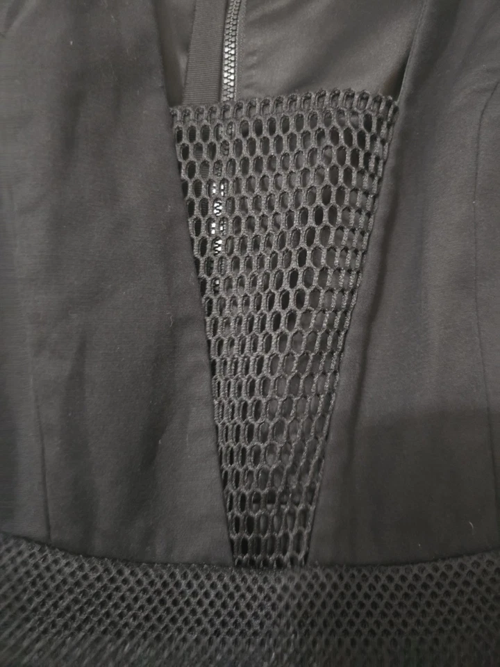 Camilla and Marc 女式连衣裙 2 码黑色及膝网眼布 — 第 3/4 张图片