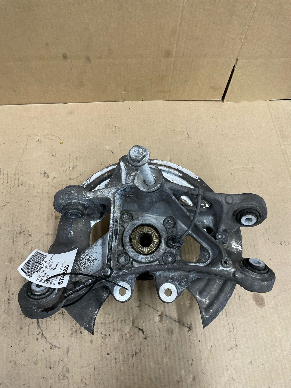 2014-2020 BMW I8 OEM 1.5L AWD REAR LEFT SPINDLE KNUCKLE W/ WHEEL HUB 91K MILES*