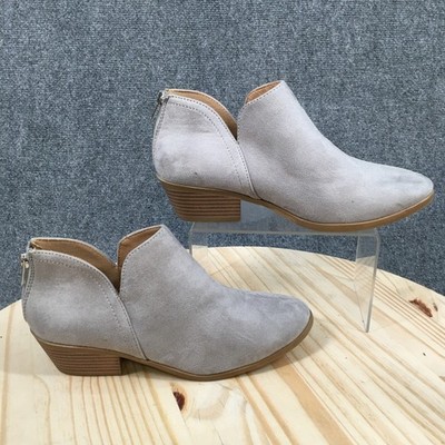 Soda Boots Womens 9 Ankle Bootie Gray Faux Leather Side Zip Comfort Cuban Heels