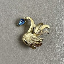 Vintage Gold Tone Swan Brooch Blue Tear Drop Rhinestone 1.25" Bird Waterfowl
