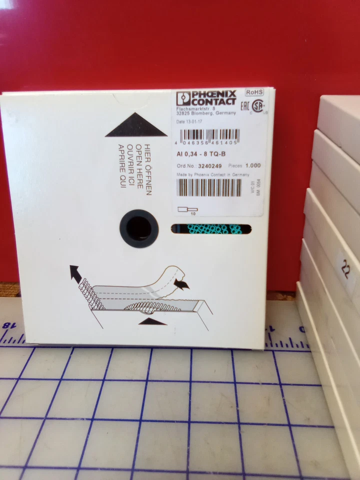 Phoenix Contact 3240249 AI O, 34-8 TQ-B 9 Boxes Total, *Some Boxes New, Some... - Image 2 of 4