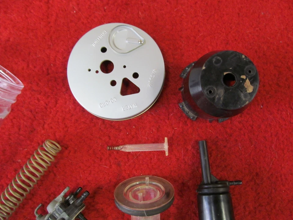 Oldsmobile Super 88 98 1958 Starfire lavadora tarro bomba tapa juego usado Foto 3 de 4