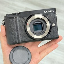 Preowned Panasonic Lumix DC-GX9 20.3MP 4K Touchscreen Mirrorless Camera Body