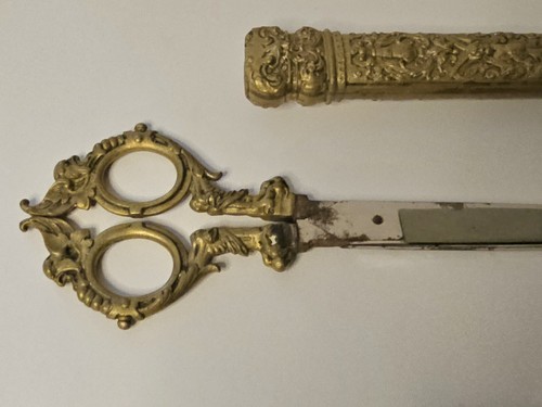 Antique Victorian Ornate Heavy Brass Handled Scissors & Sheath - Picture 11 of 14
