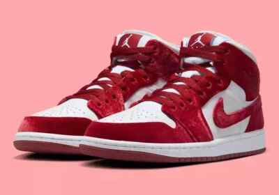 Nike Air Jordan 1 Mid SE Red Velvet Limited Edition Rare