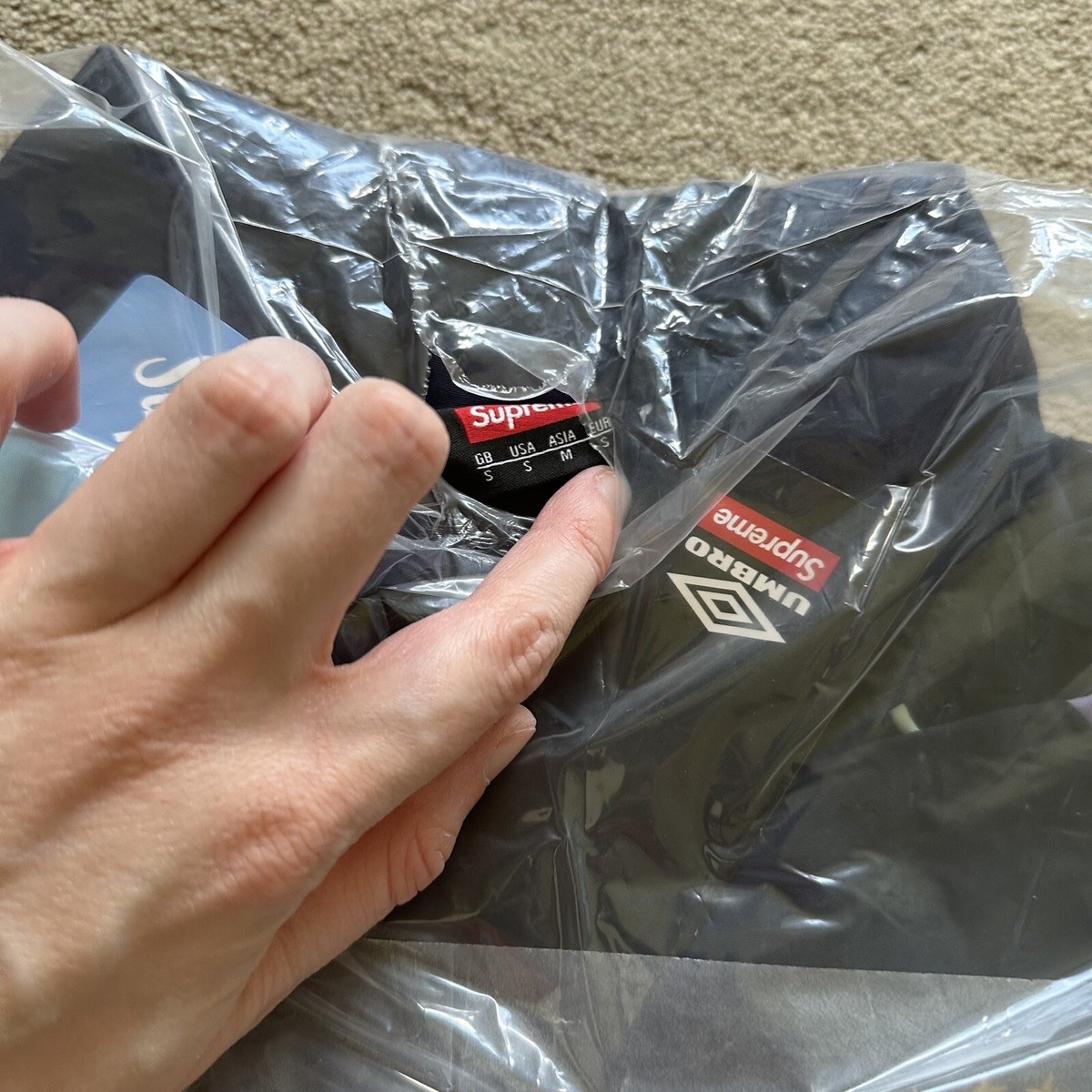 Supreme Umbro Track Jacket Navy Size Small SS22 BNWT Supreme Umbro Track Jacket Navy Size Small SS22 BNWT