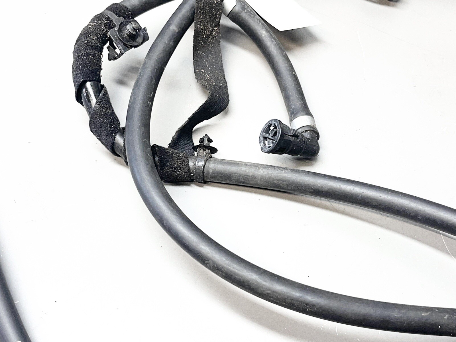 ⭐️2014-2021 Maserati Quattroporte Headlight Washer Lamp Nozzle Fluid Hose OEM