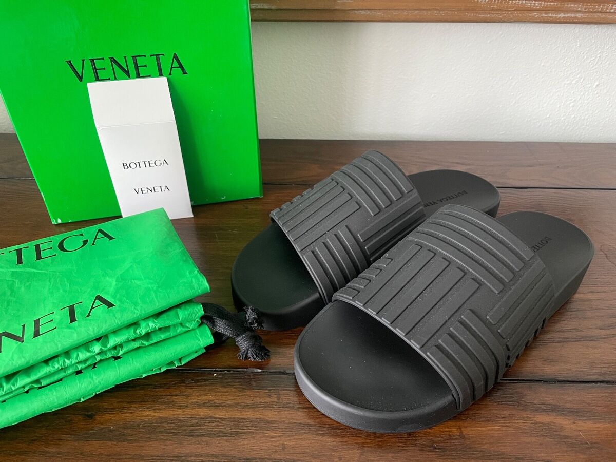 BOTTEGA VENETA 690039 Women's 'Slider' Pool Slide Sandals BOTTEGA VENETA 690039 Women's 'Slider' Pool Slide Sandals