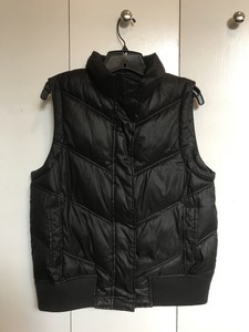 black bubble vest