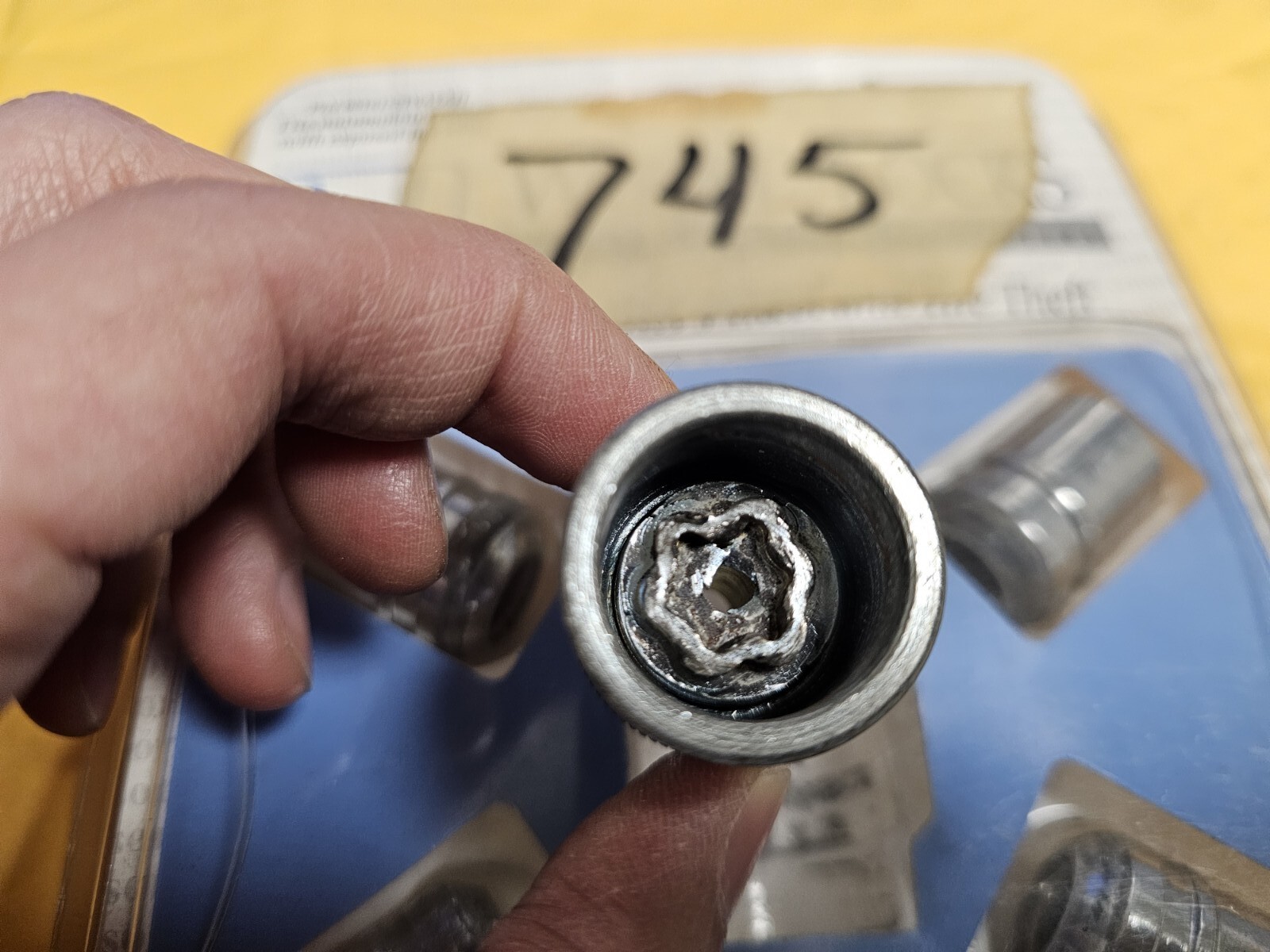 Genuine Honda Wheel Locks 08181SF0A2AH Used Complete Set MCGARD 4.664.