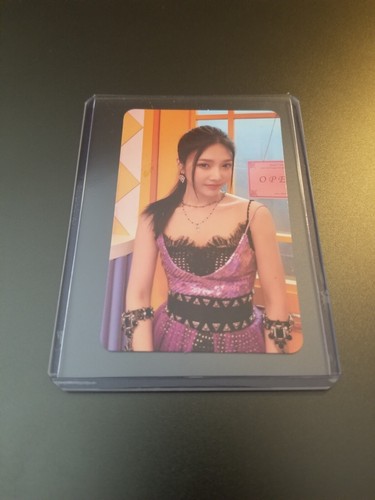 Red Velvet Queendom - Queens Version + Photocards + Inclusions- READ DESCRIPTION - Picture 8 of 64