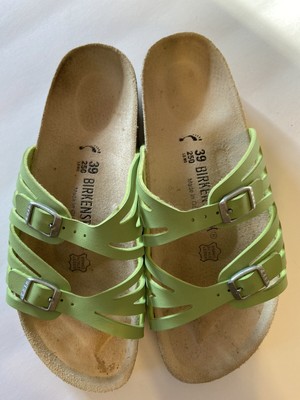 crocs half sizes reddit