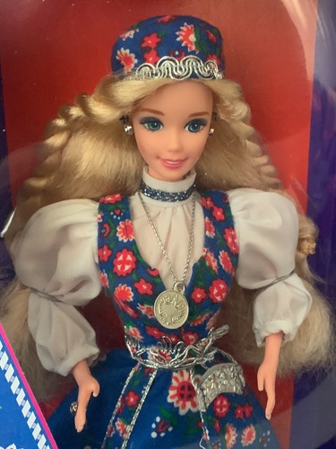 Vintage 1994 Dolls of the World Norwegian Collector Barbie Doll NEW NRFB - Picture 3 of 7