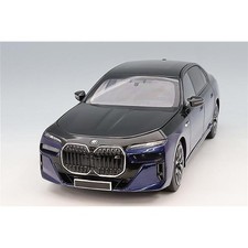 Minichamps BMW i7 M70 G70 2024 Blue Metallic Black Metallic 1/18