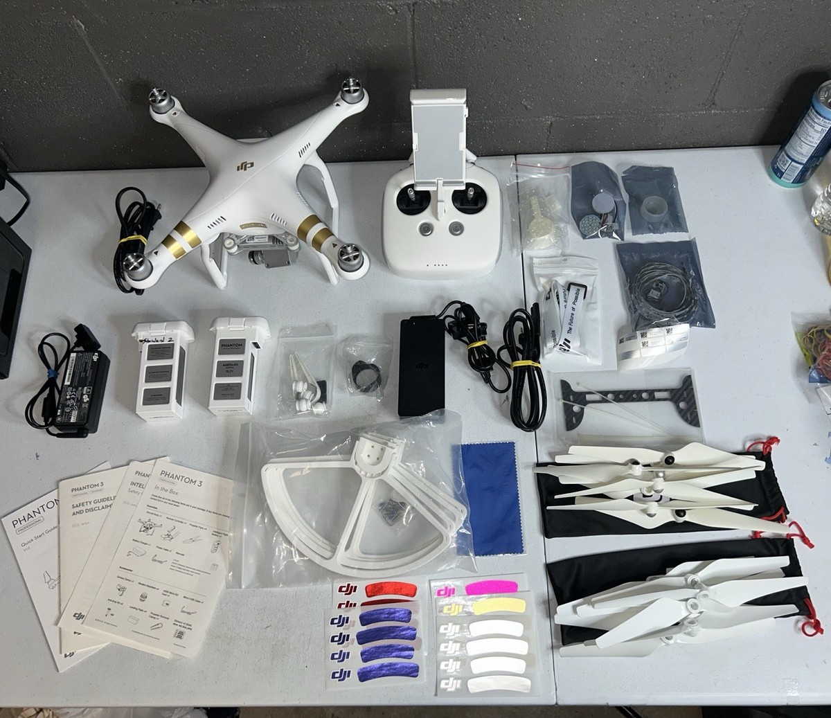 DJI Phantom 3 Pro 4K Drone 2 Batteries Hard Case 16 Propeller 