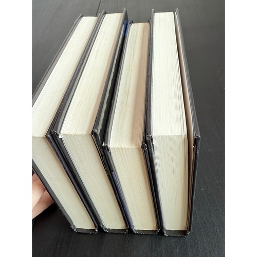 Sons of the Dark series 1-4 hardback books by Lynne Ewing - Foto 7 di 8