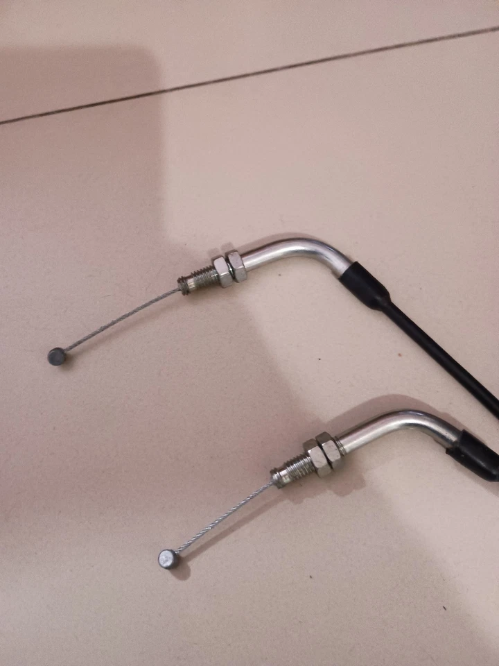 CABLE ACELERADOR HYOSUNG GT250R EFI 58300H78300,58300H98101 Foto 2 de 4