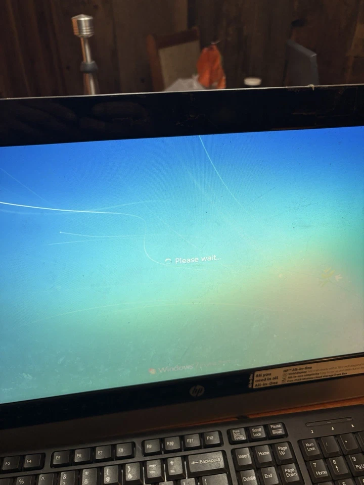 HP Pavilion 18-5010 AIO AMD E1-2500 1.4Ghz 4GB RAM 500GB HDD W7 - Image 2 of 4