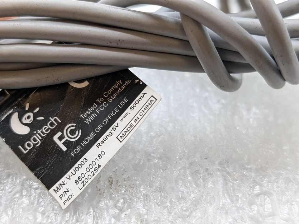 Logitech C250 (V-U0003) 1.3 MP USB Wired Clip-on Webcam w/ Built in Microphone - Image 4 of 4