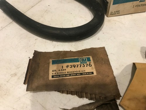 NOS 67 68 Chevy Utility Truck V8 W/ Power Brakes Reservoir Kit 3977576 GM 02CE2 - Picture 2 of 8