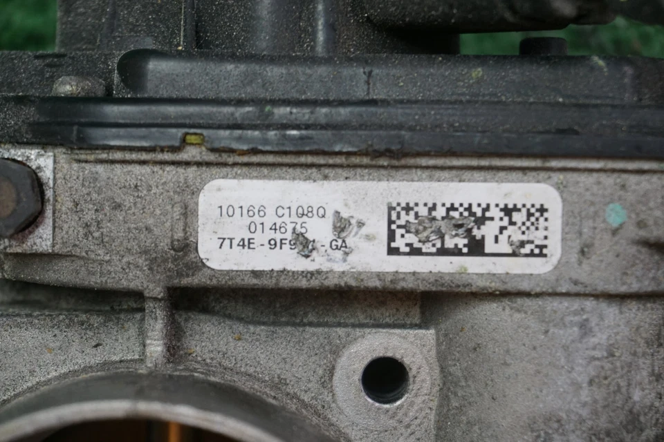 2011 FORD TAURUS 3.5 Throttle Body OEM 10166C108Q - Image 4 of 4