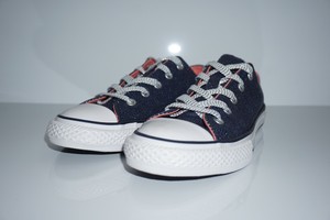 girls blue glitter converse