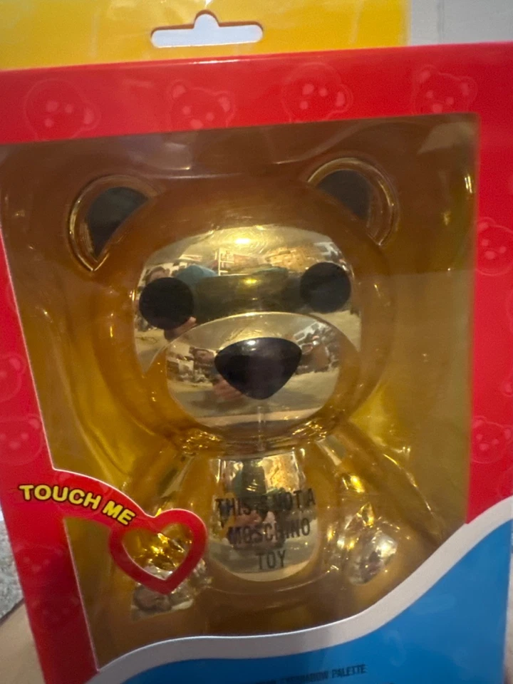 Moschino X Sephora Bear Eyeshadow Palette NIB - Image 3 of 4