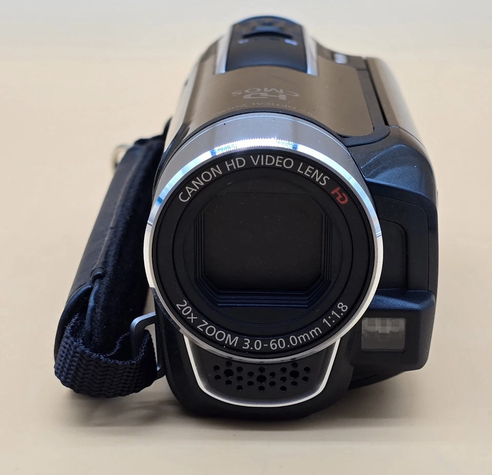 CANON LEGRIA HF R16 Digital Camcorder 8GB Built In Memory With Charger. - Image 2 of 4