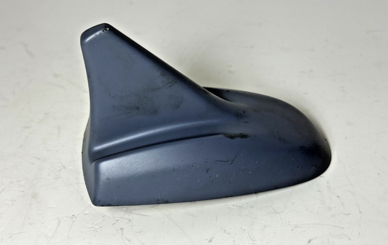 2014 - 2016 MASERATI QUATTROPOTE GHIBLI RADIO ANTENNA COVER 670015840 OEM