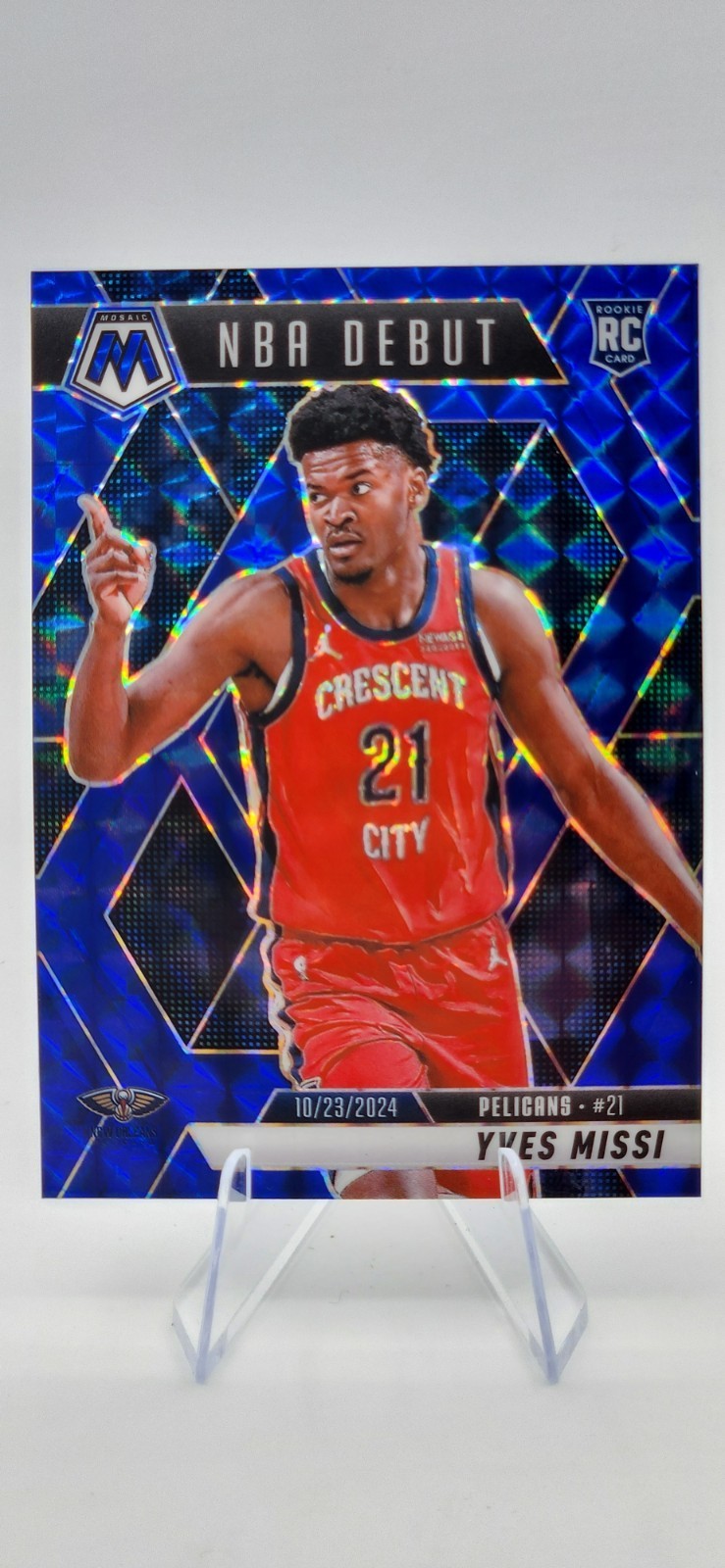 2024-25 Panini Mosaic - NBA Debut Yves Missi #255 Blue Mosaic Prizm /199 (RC)