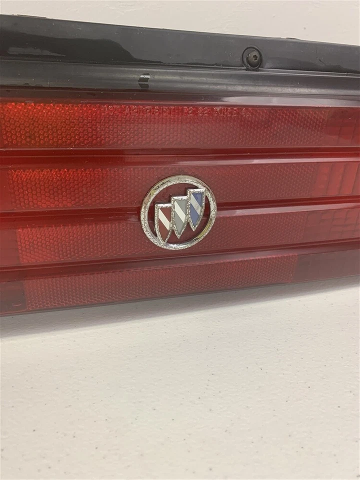 USED 1983 Buick Skyhawk ex. SW LH Tail Lamp Light 05973643 - Изображение 2 из 4