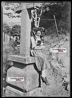 Alte Glasplatte Foto Negativ Schwarz Weiß 13x18 cm Trois-Epis Mädchen