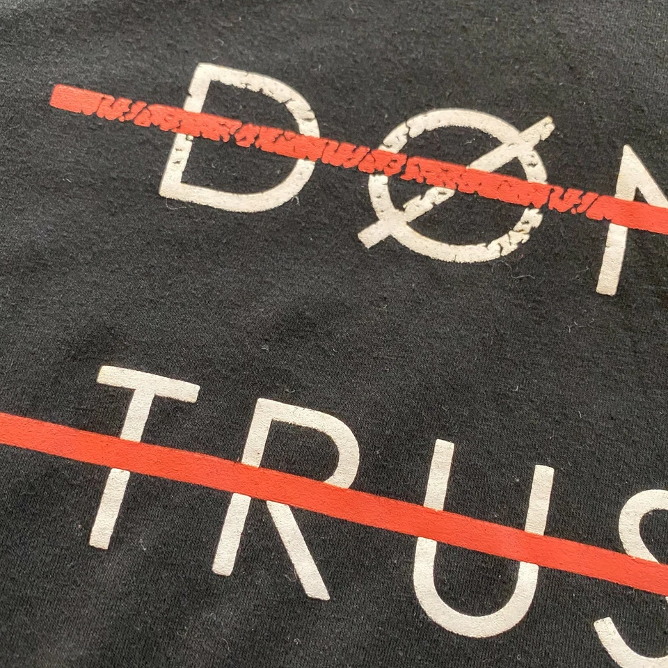 Camiseta HOTCIAL S Twenty One Pilots Don't Trust A Song That's Flawless Band casi nueva Foto 3 de 4