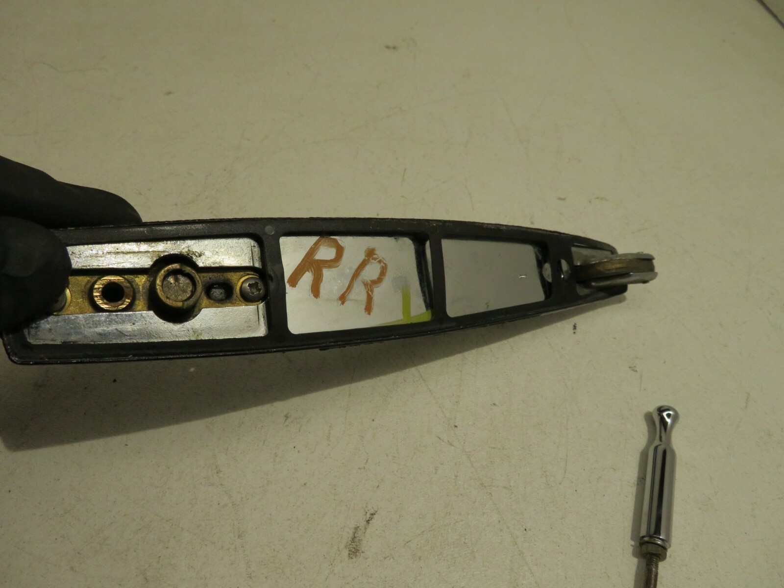 1999-2006 BENTLEY ARNAGE RWD REAR RIGHT PASSENGER SIDE DOOR EXTERIOR HANDLE OEM