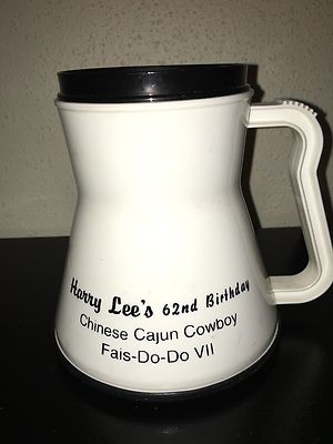 JEFFERSON PARISH SHERIFF HARRY LEE CHINESE CAJUN COWBOY FAIS-DO-DO VII 7 MUG CUP