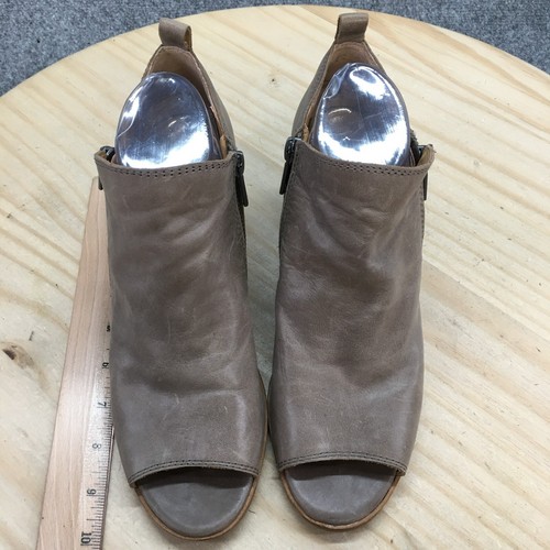 Lucky Brand Boots Womens 9.5 M Ankle Booties Brown Leather Peep Toe Zipper Heels - Picture 5 of 16