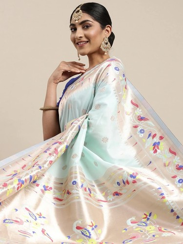 Women's Paithani Silk Saree With Blouse Piece - Picture 3 of 7
