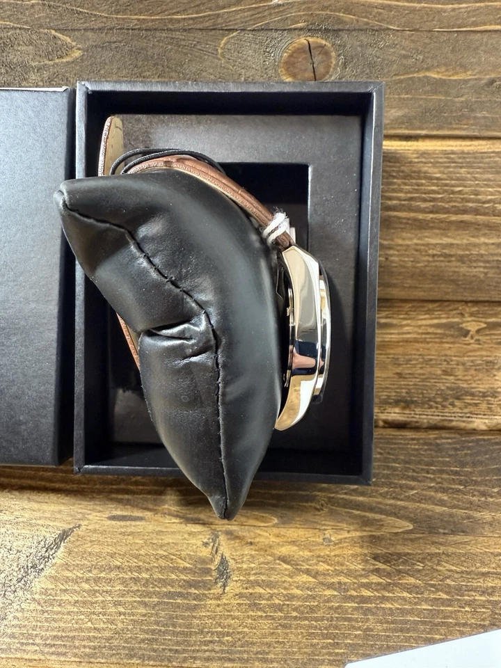 (LOTE DE 6) Reloj Zippo Hombre con Caja 45009-YF Nuevo Antiguo Stock Necesitará Batería Nueva Foto 4 de 4