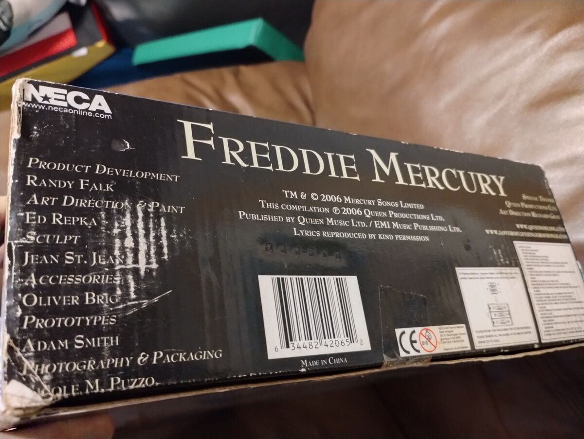 NECA QUEEN Freddy Mercury Collectible 18 NECA QUEEN Freddy Mercury Collectible 18