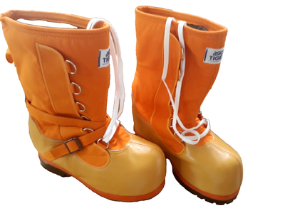 ARCTIC BOOTS FOR EXTREME COLD WEATHER ASICS ONITSUKA MADE IN JAPAN
