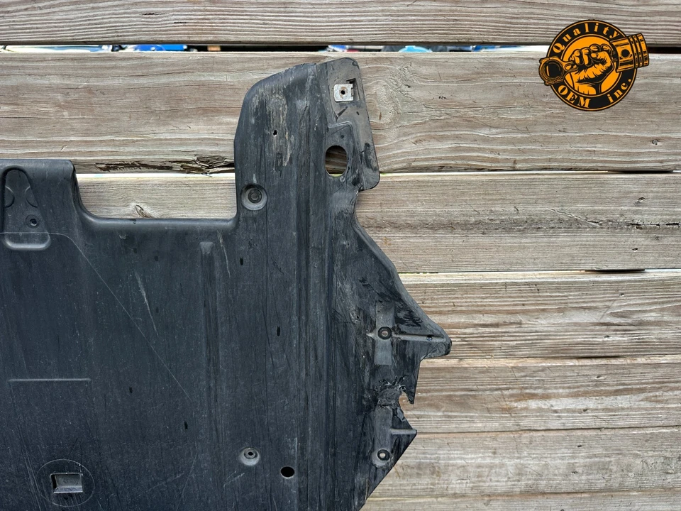 Porsche 911 Cayman Boxster 2005-12 tracción trasera cubierta protectora contra salpicaduras delantera debajo de la carrocería Foto 2 de 4