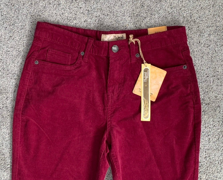 NWT Hybrid & Company Women's Juniors Size 9 Berry Corduroy NWT Hybrid & Company Women's Juniors Size 9 Berry Corduroy