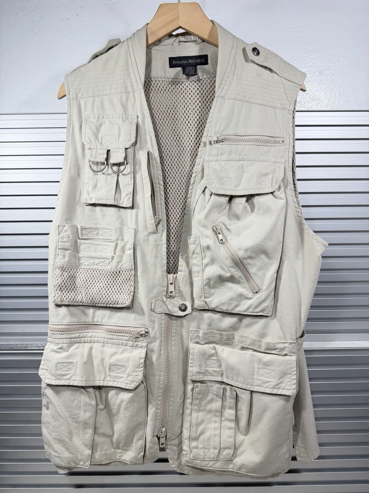 Vintage Banana Republic Vest Mens S Khaki Travel Utility Photographer/ Fishing