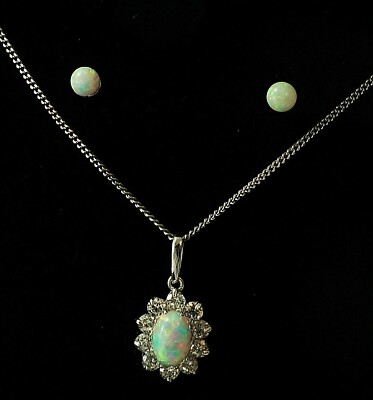 585 Weissgold SET 14 Karat Kette Anhaenger Ohrstecker Opal in Praesentbox