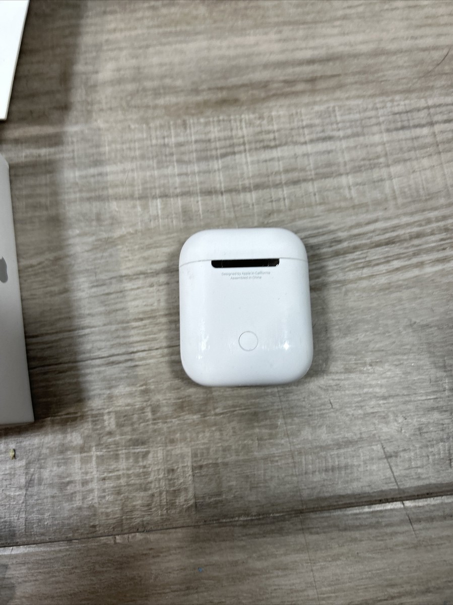 Genuine Apple AirPods 2nd Gen A2032/A2031, Wireless Charging Case