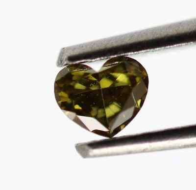 Excellent Luster Natural Diamond Heart Cut 3 mm Olive Green VS2 Grade 0.175 Ct
