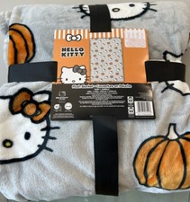 Hello Kitty Fall/Pumpkin/Halloween Twin 60 x 90 Plush Blanket NWT