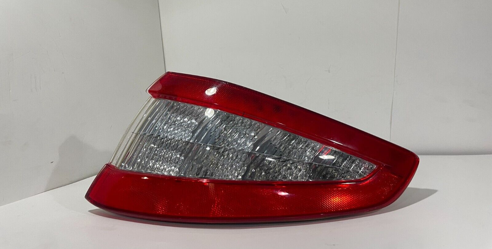 2008-2012 MASERATI GRANTURISMO M145 REAR OUTER RIGHT TAIL LIGHT LAMP 234380 OEM